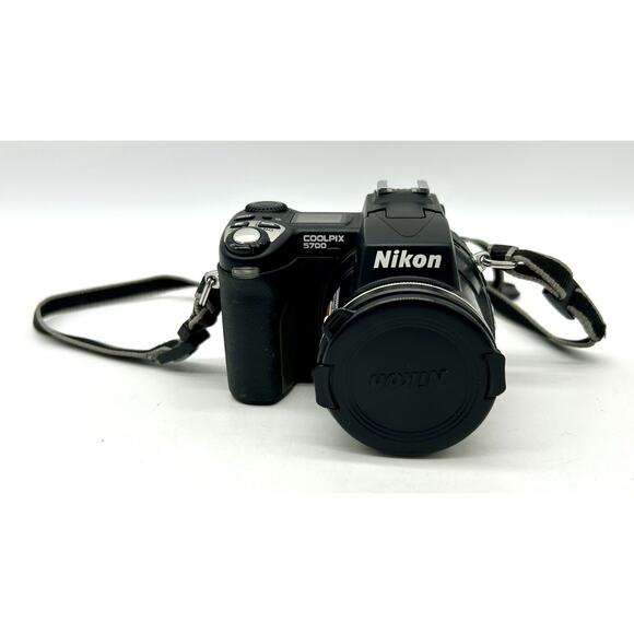 Nikon Coolpix 5700 5MP Digital Camera W/ Accessories Manual SD Card Working - Picture 2 of 16